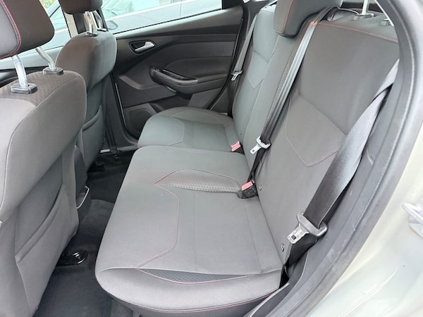 Used Ford Focus 2015 for sale - 76249349: Photo 12