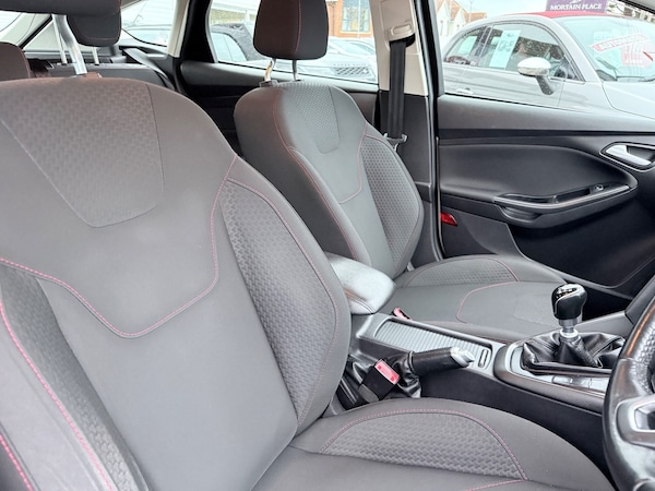 Used Ford Focus 2015 for sale - 76249349: Photo 19