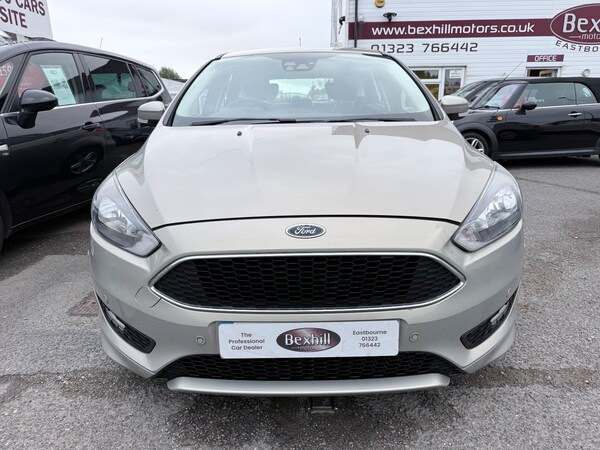 Used Ford Focus 2015 for sale - 76249349: Photo 3