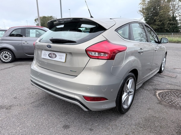 Used Ford Focus 2015 for sale - 76249349: Photo 5