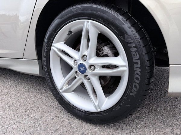 Used Ford Focus 2015 for sale - 76249349: Photo 8