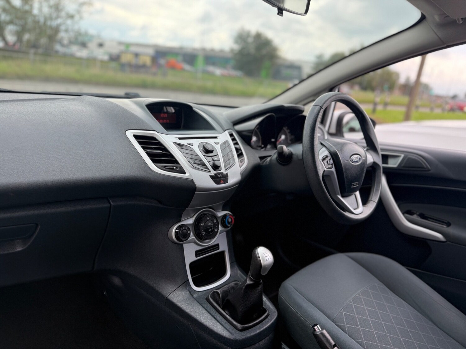 Used Ford Fiesta 2012 for sale - 75912792: Photo 9