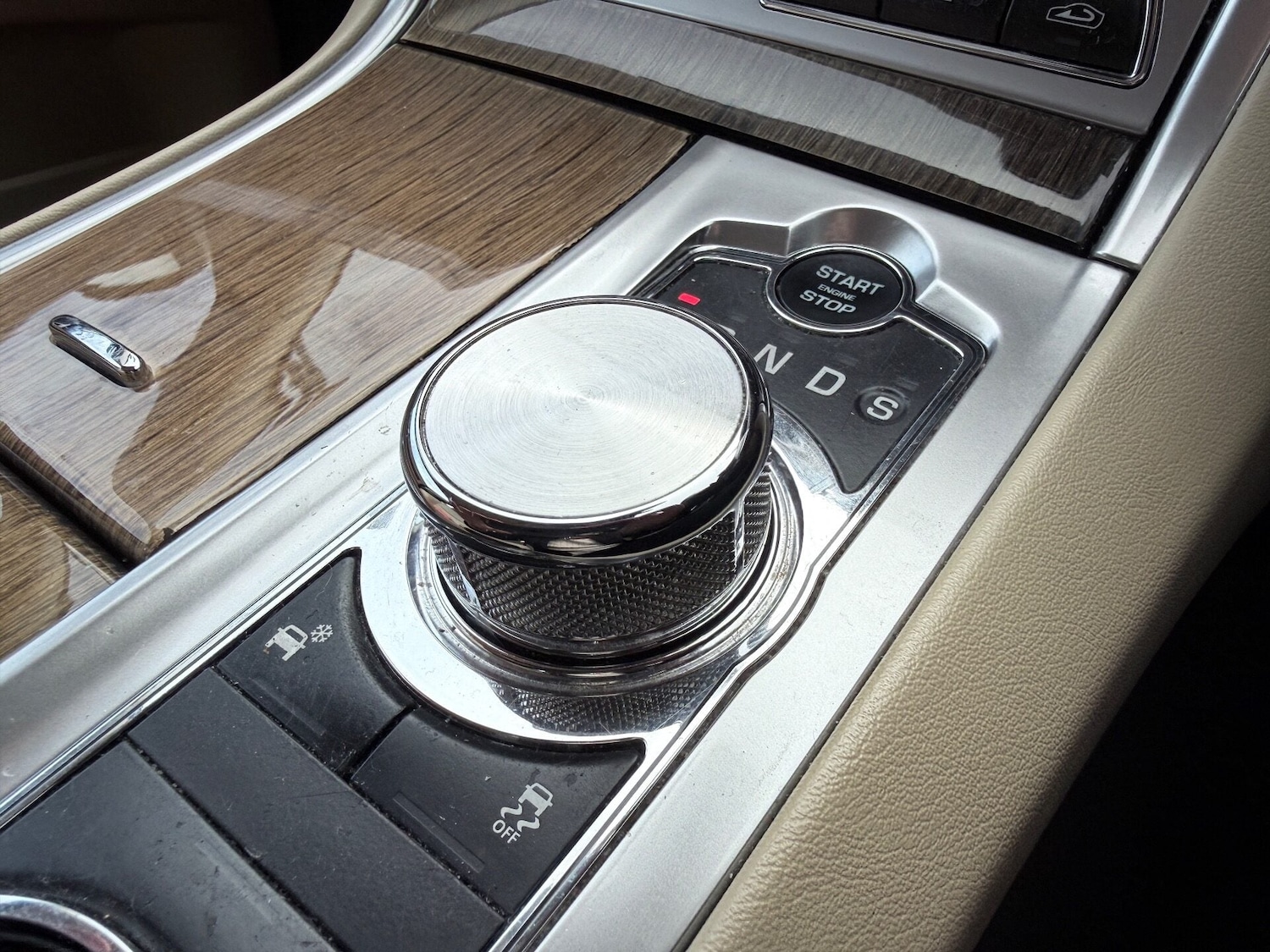 Used Jaguar XF 2011 for sale - 76776534: Photo 13