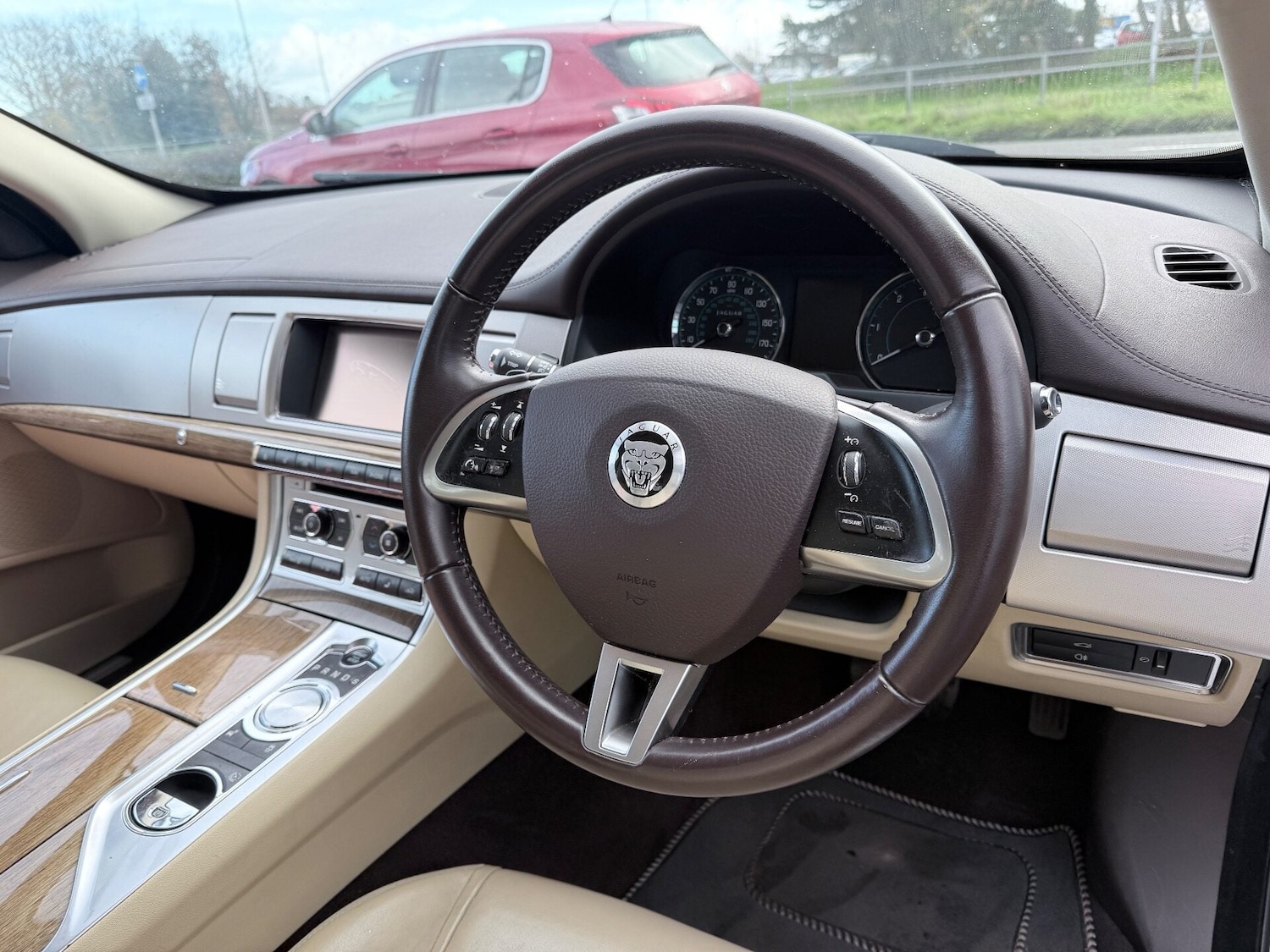 Used Jaguar XF 2011 for sale - 76776534: Photo 9