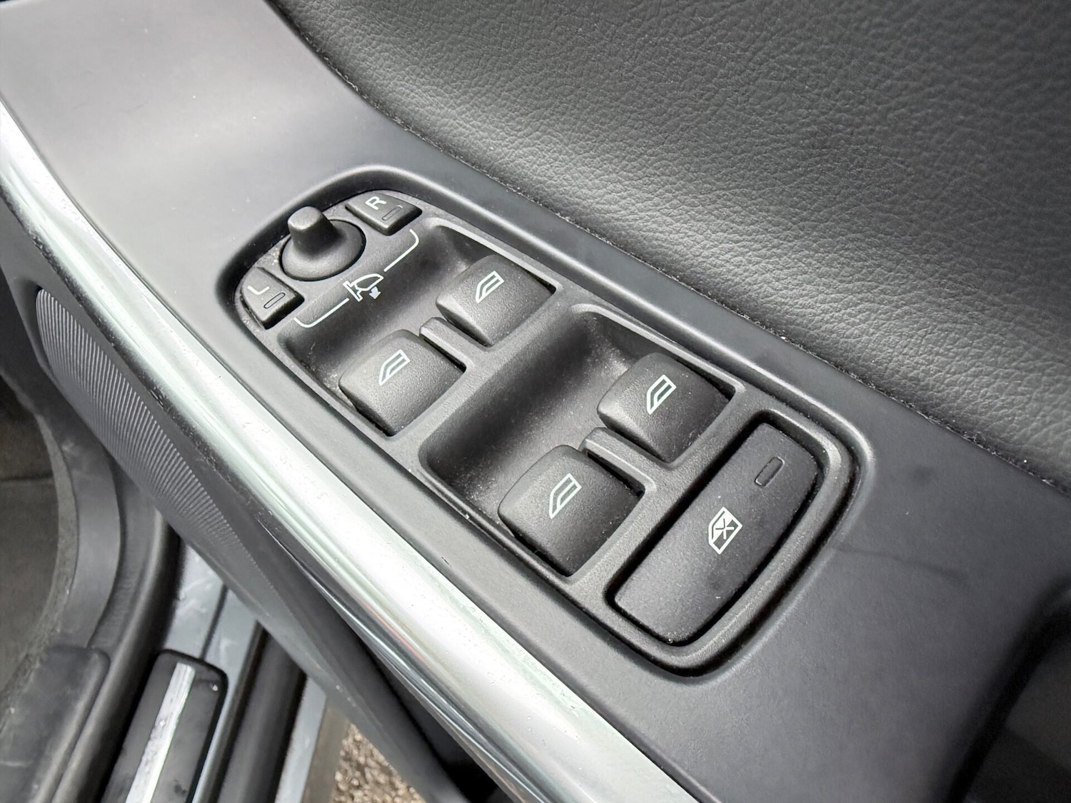 Used Volvo XC60 2016 for sale - 76558420: Photo 16