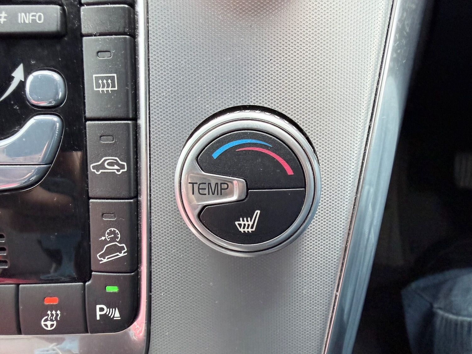 Used Volvo XC60 2016 for sale - 76558420: Photo 20