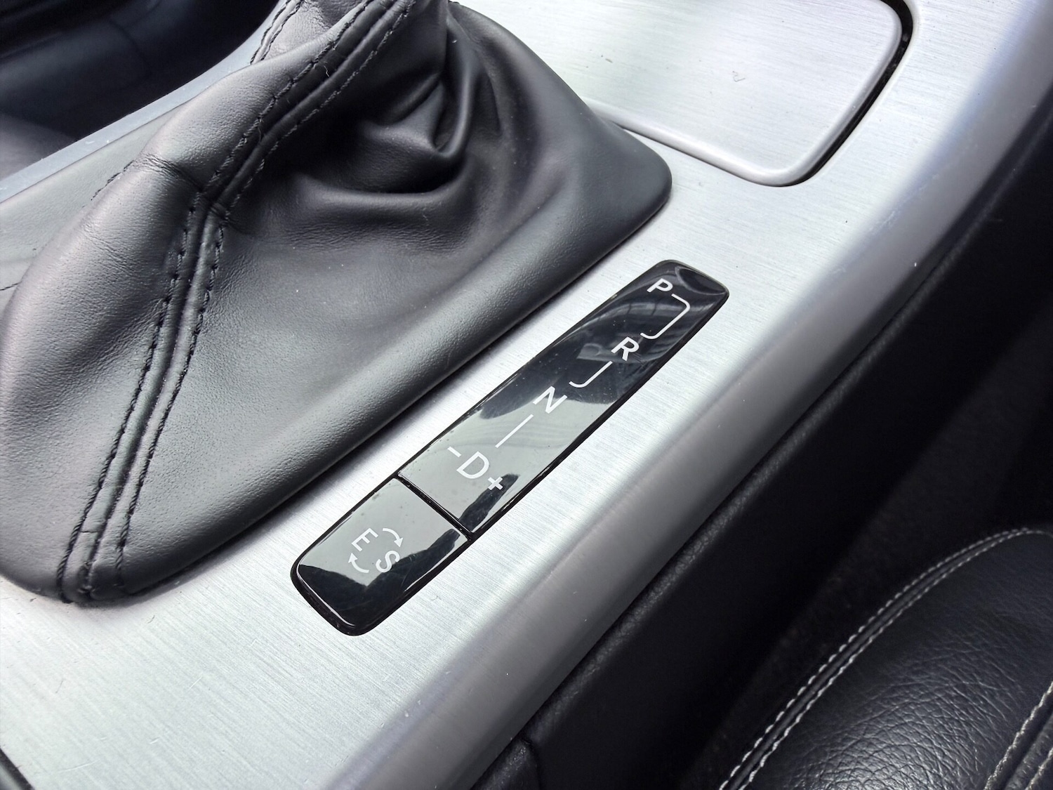 Used Mercedes-Benz SLK 2013 for sale - 76275230: Photo 18