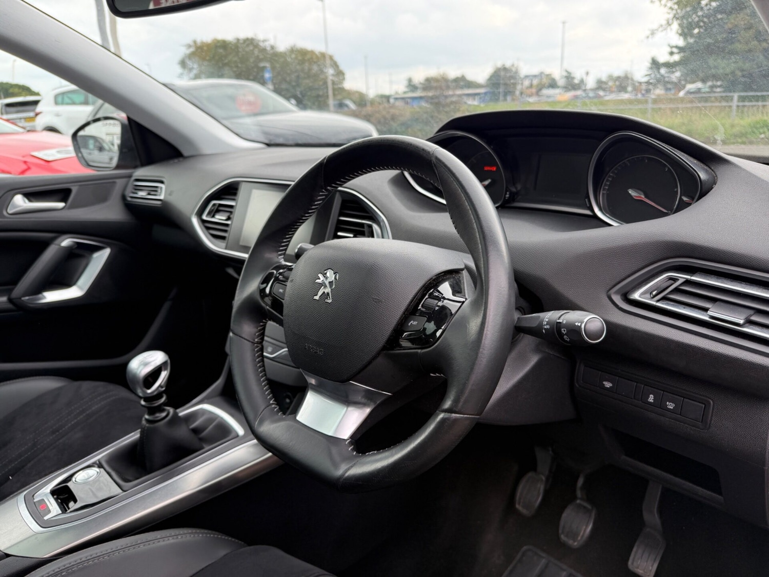 Used Peugeot 308 2014 for sale - 75426099: Photo 10