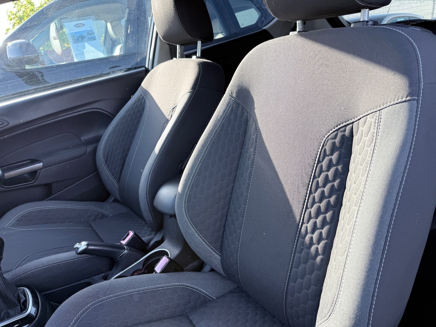 Used Ford Fiesta 2015 for sale - 76379872: Photo 11