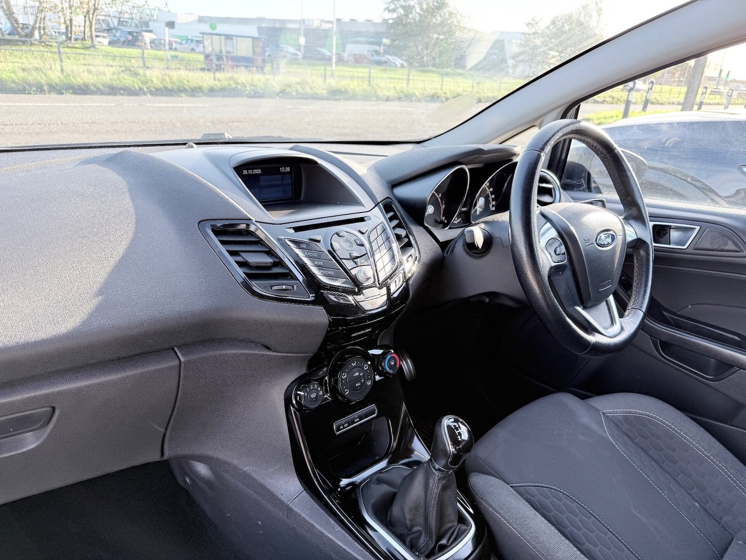 Used Ford Fiesta 2015 for sale - 76379872: Photo 9