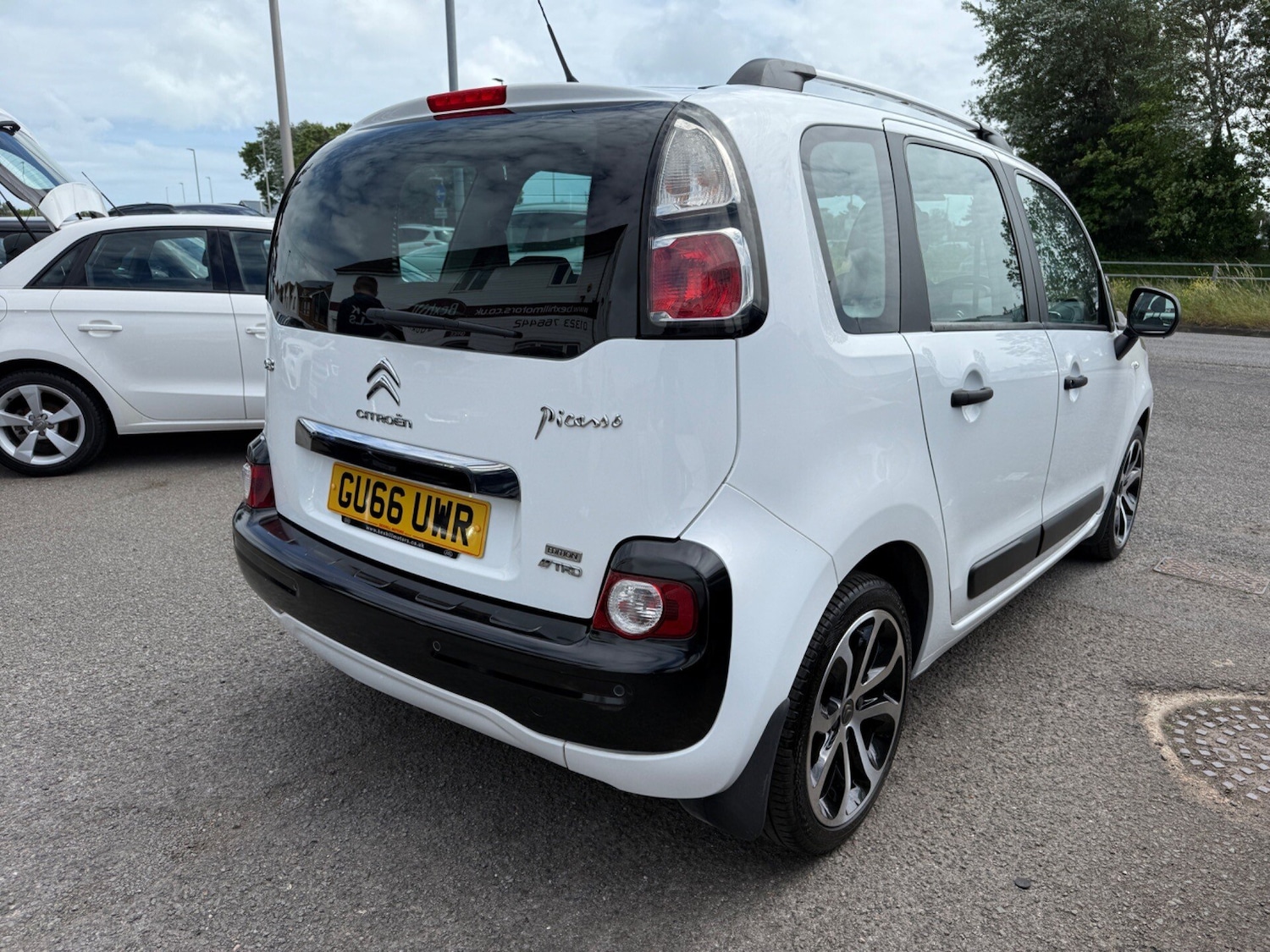 Vehicle 5