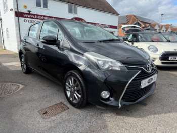 Used Toyota Yaris 2015 for sale - 74825561: Photo