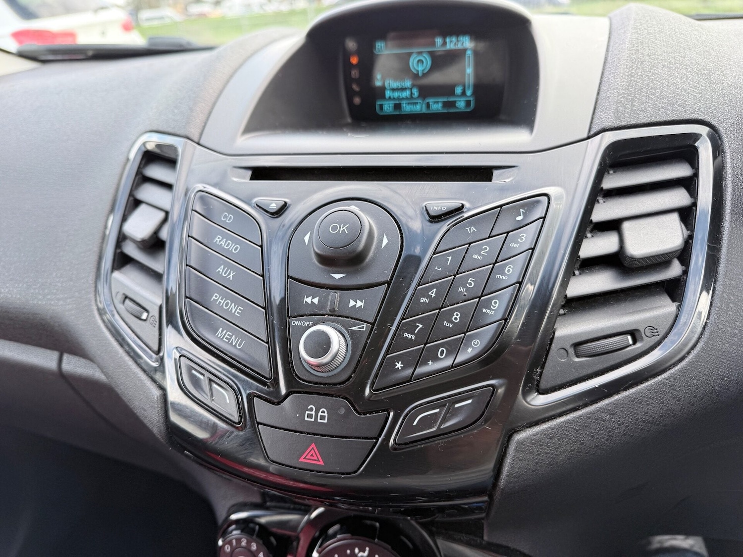 Used Ford Fiesta 2014 for sale - 76794765: Photo 14