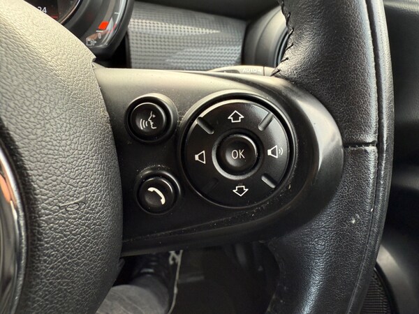 Used MINI Hatch 2018 for sale - 73303001: Photo 22