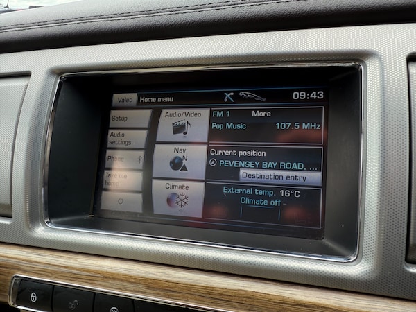 Used Jaguar XF 2011 for sale - 75500162: Photo 15