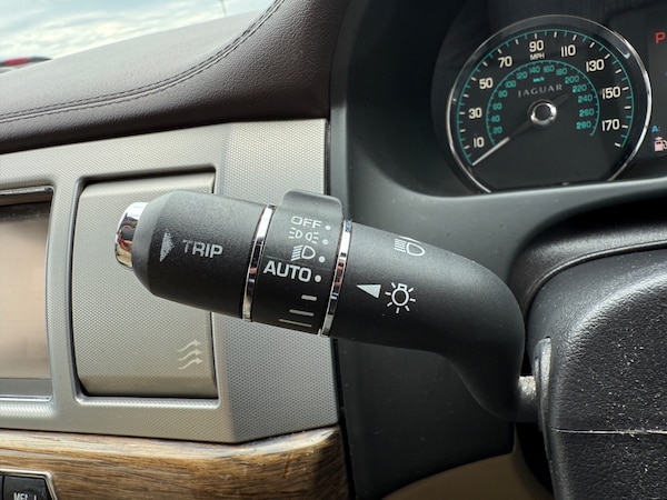 Used Jaguar XF 2011 for sale - 75500162: Photo 24