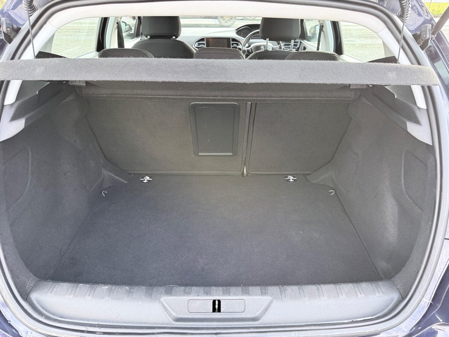 Used Peugeot 308 2014 for sale - 77365468: Photo 17