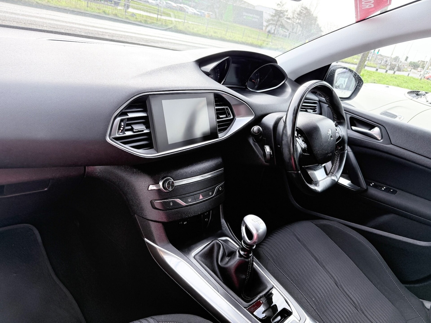 Used Peugeot 308 2014 for sale - 77365468: Photo 8