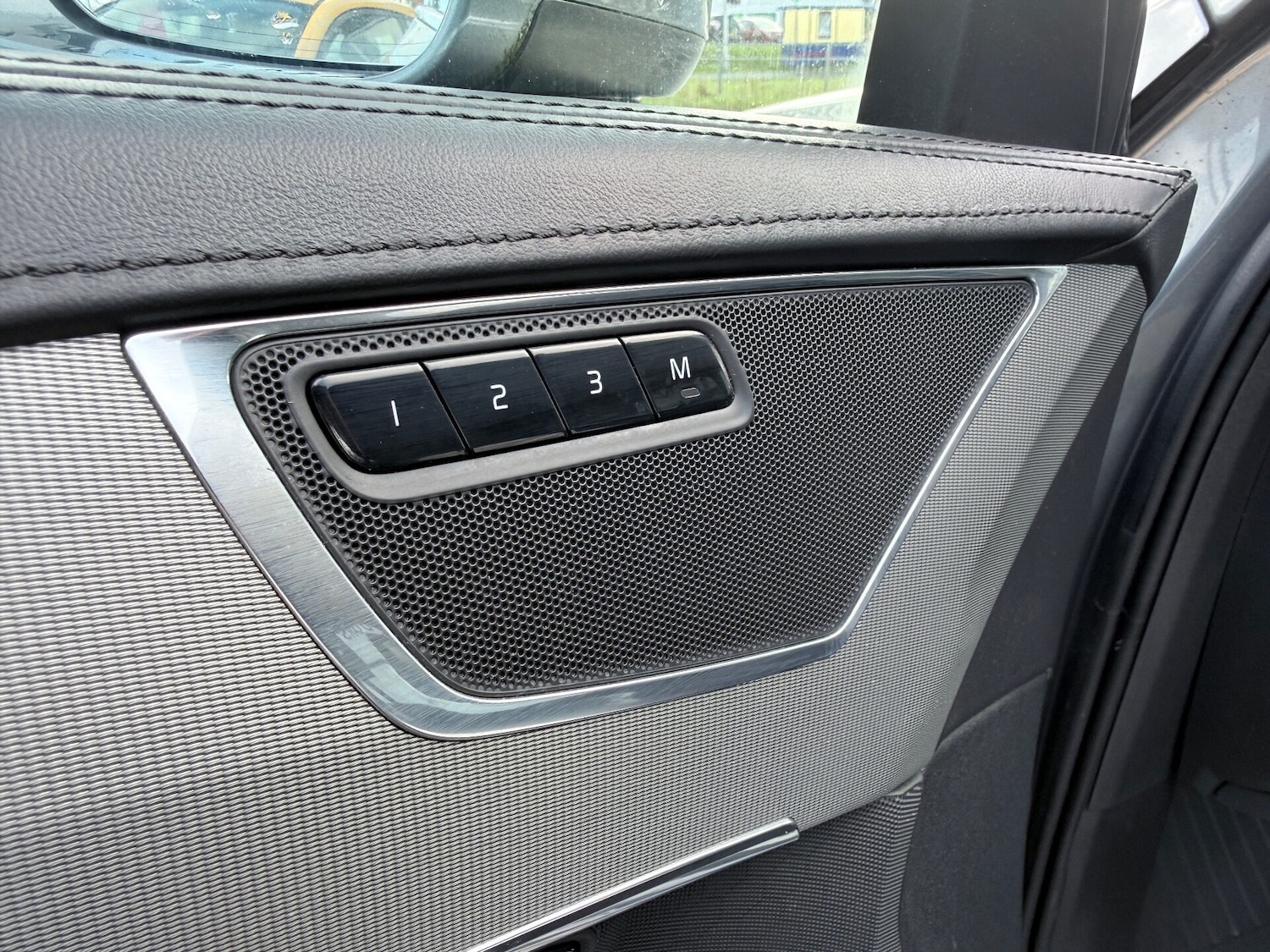 Used Volvo XC90 2015 for sale - 77199324: Photo 21