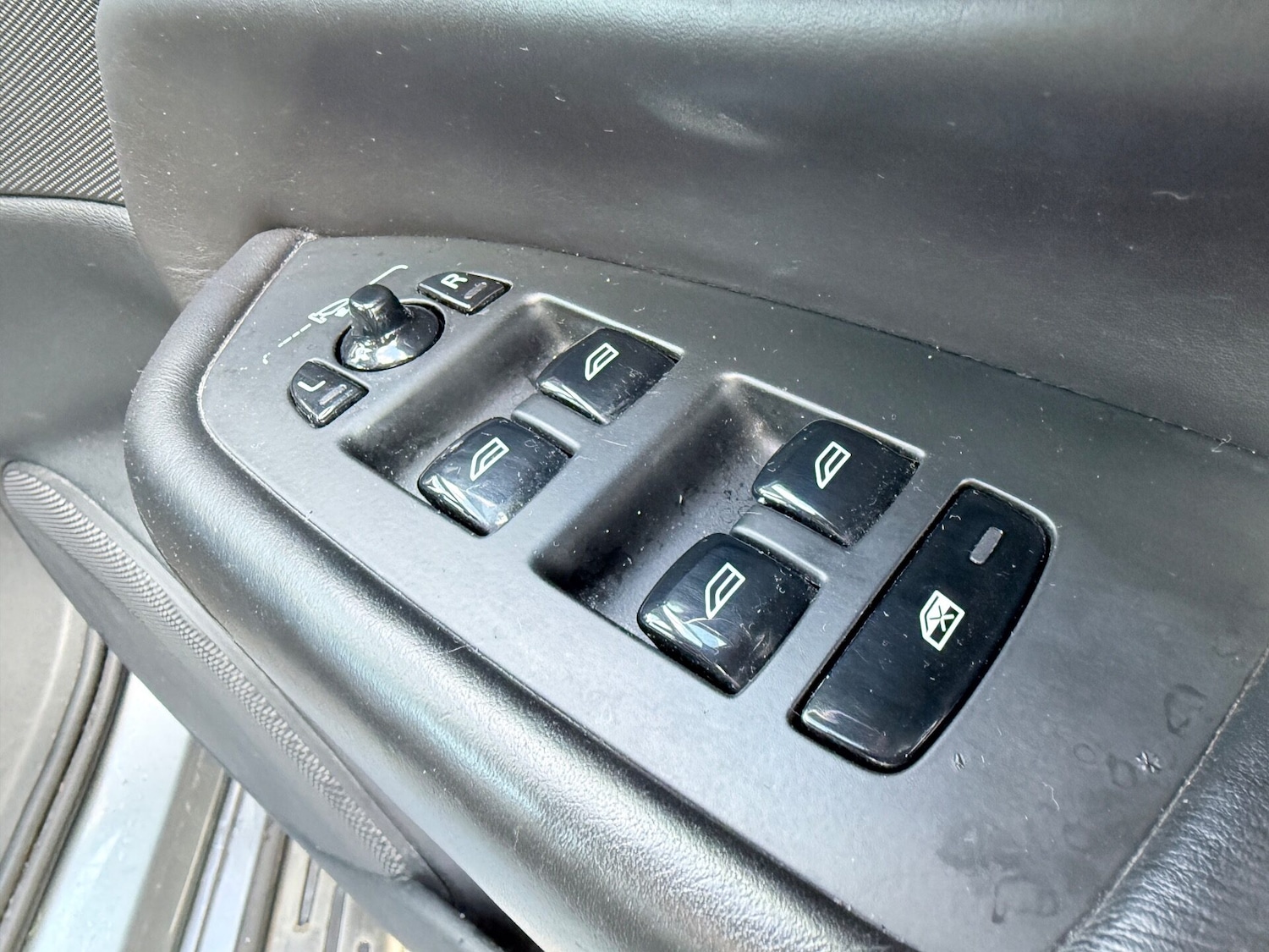 Used Volvo XC90 2015 for sale - 77199324: Photo 22