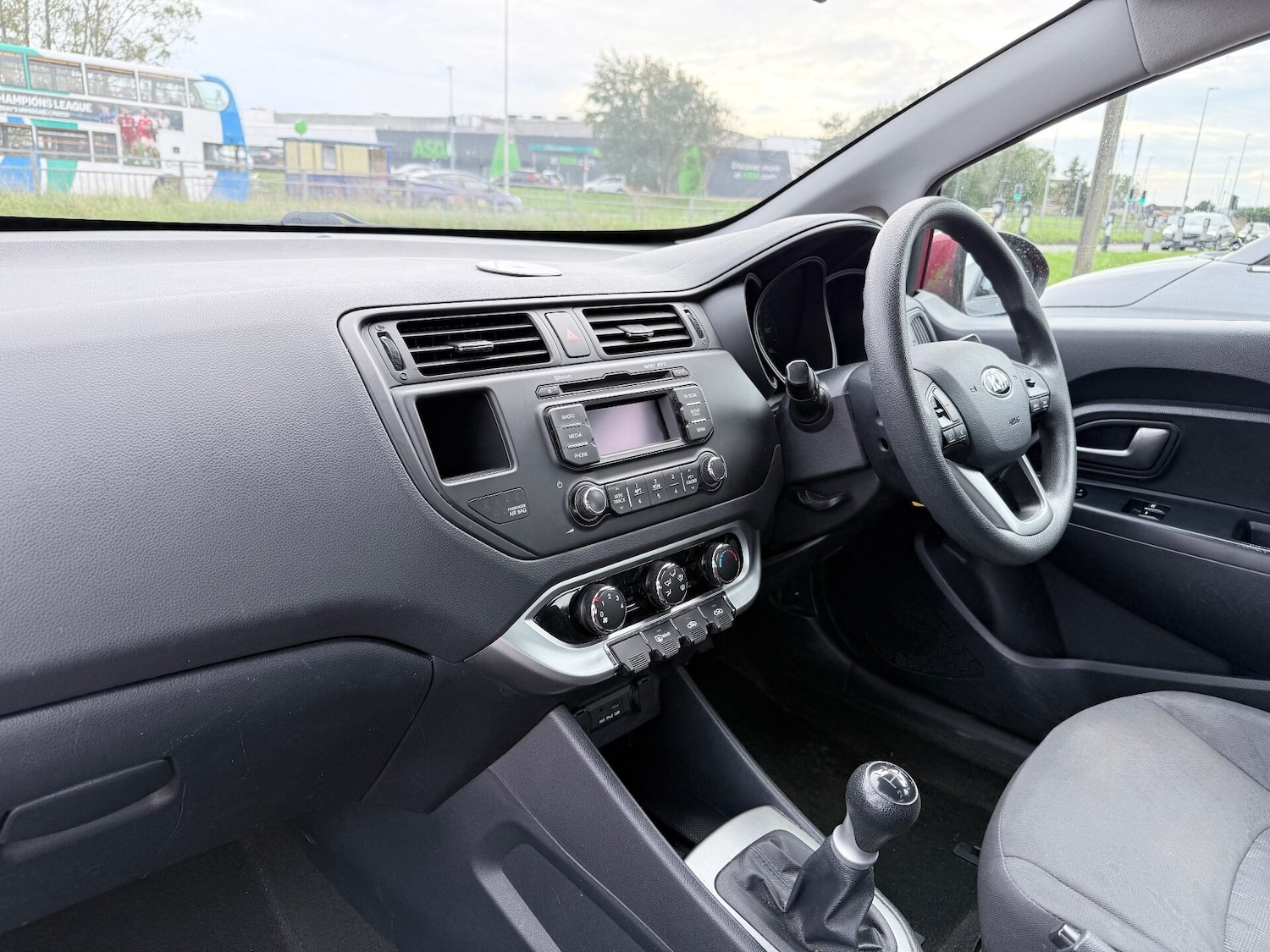 Used Kia Rio 2015 for sale - 76097029: Photo 8