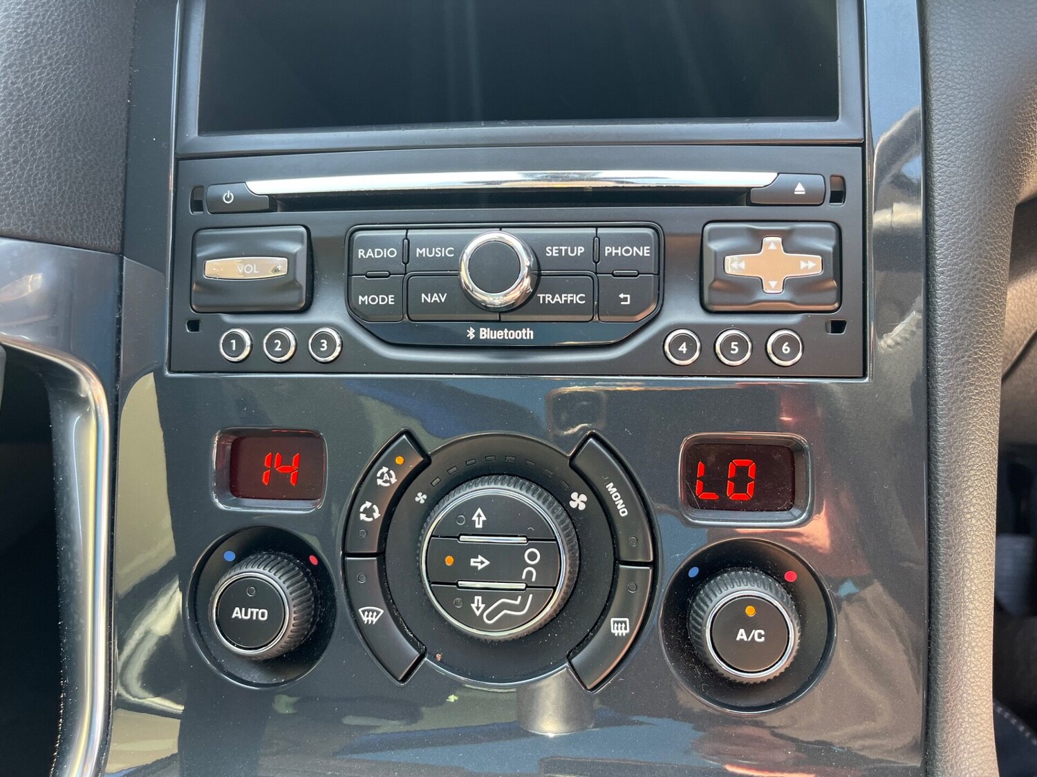 Used Peugeot 3008 2016 for sale - 76682453: Photo 19