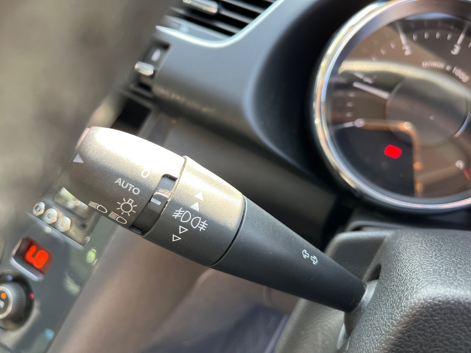 Used Peugeot 3008 2016 for sale - 76682453: Photo 24