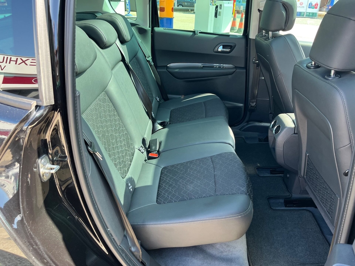 Used Peugeot 3008 2016 for sale - 76682453: Photo 8