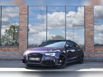 2015 (15) - 4.2 FSI V8 Coupe 2dr Petrol S Tronic quattro Euro 5 (450 ps)