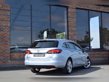 Used Vauxhall Astra 2017 for sale - 79323246: Photo