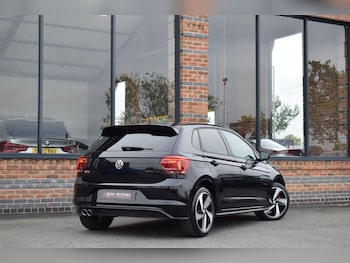 Used Volkswagen Polo 2019 for sale - 76223624: Photo