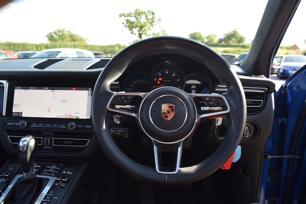 Used Porsche Macan 2018 for sale - 75488298: Photo 10