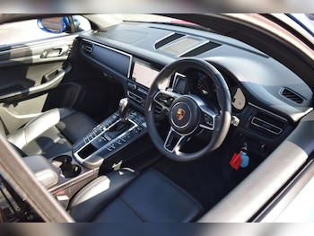 Used Porsche Macan 2018 for sale - 75488298: Photo