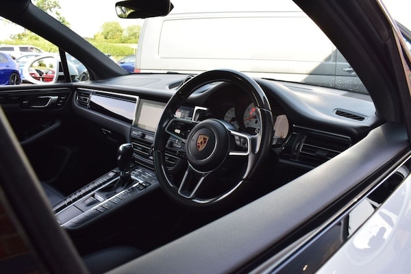 Used Porsche Macan 2019 for sale - 74877032: Photo 13
