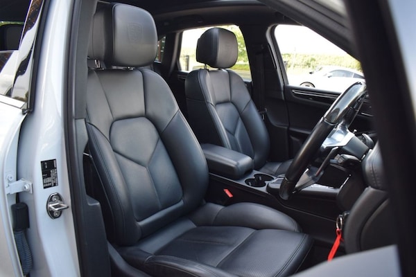 Used Porsche Macan 2019 for sale - 74877032: Photo 16
