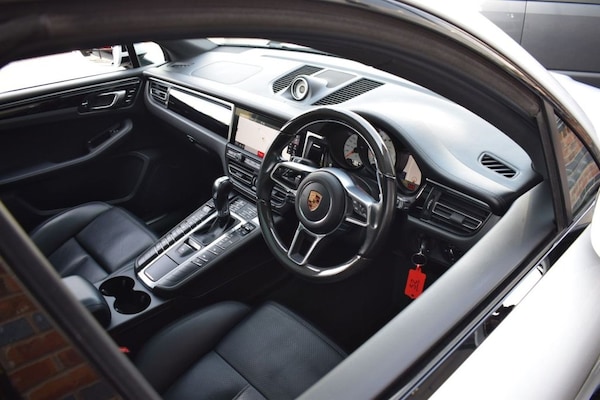 Used Porsche Macan 2019 for sale - 74877032: Photo 3