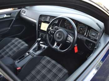 Used Volkswagen Golf 2018 for sale - 74628159: Photo