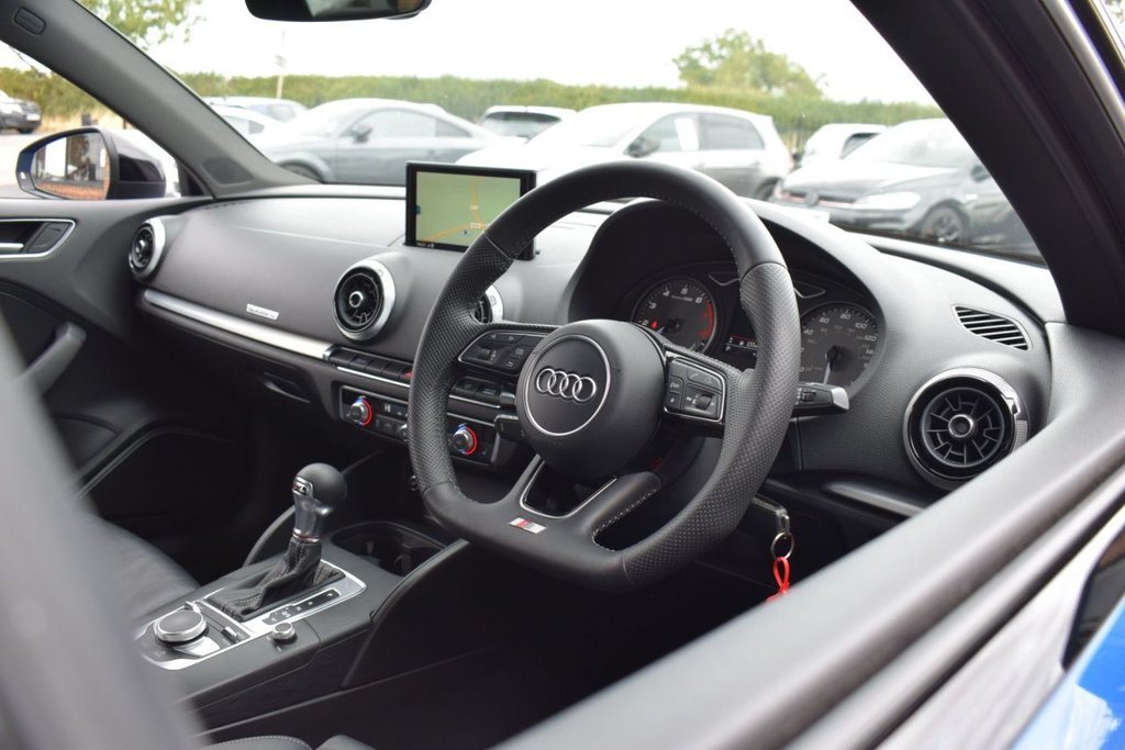 Used Audi S3 2018 for sale - 75752651: Photo 11