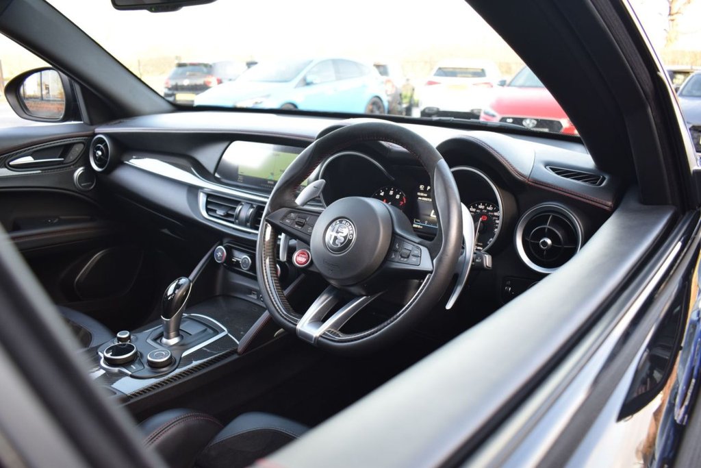 Used Alfa Romeo Stelvio 2019 for sale - 76768429: Photo 11