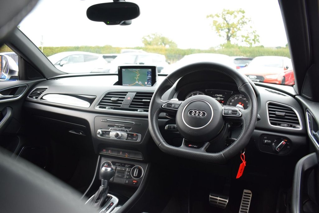 Used Audi RS Q3 2015 for sale - 76163581: Photo 22
