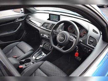 Used Audi RS Q3 2015 for sale - 76163581: Photo 3