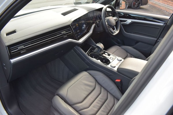 Used Volkswagen Touareg 2021 for sale - 76185179: Photo 38