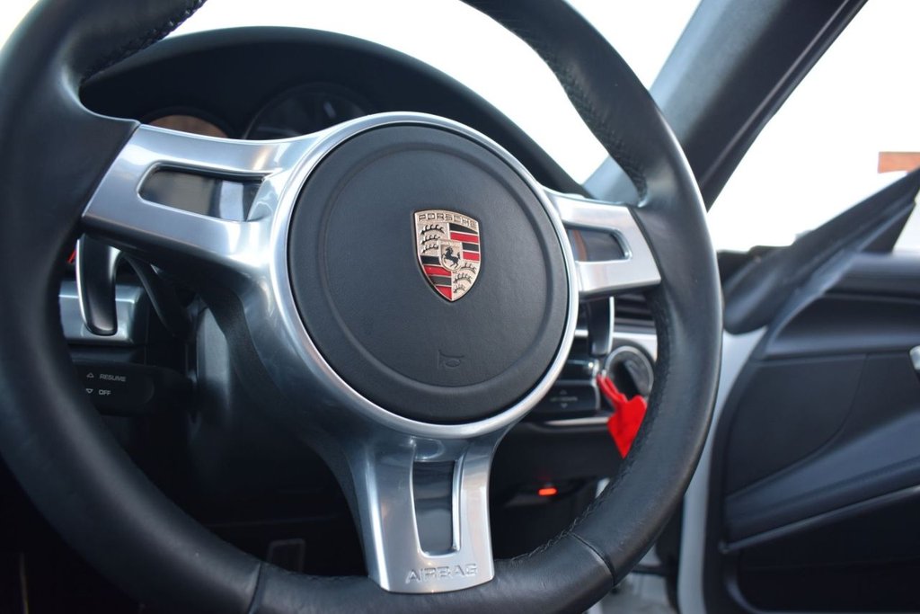 Used Porsche 911 2012 for sale - 77520639: Photo 12