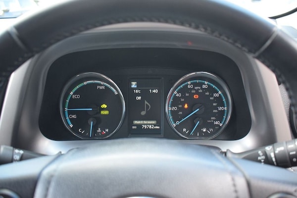 Used Toyota RAV4 2016 for sale - 76223318: Photo 18
