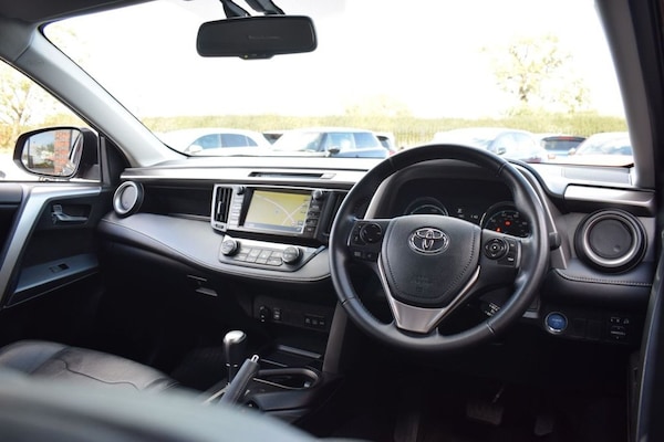 Used Toyota RAV4 2016 for sale - 76223318: Photo 23