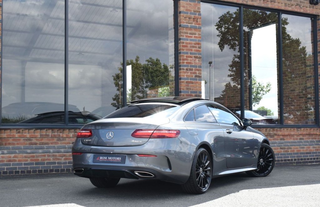 Used Mercedes-Benz E Class 2018 for sale - 76767999: Photo 2