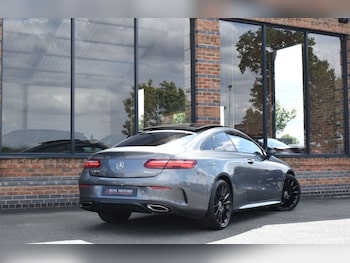 Used Mercedes-Benz E Class 2018 for sale - 76767999: Photo