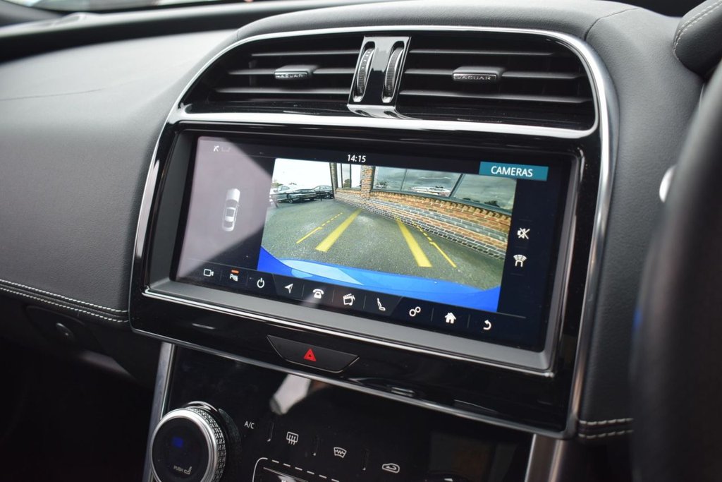 Used Jaguar XE 2020 for sale - 76322940: Photo 21