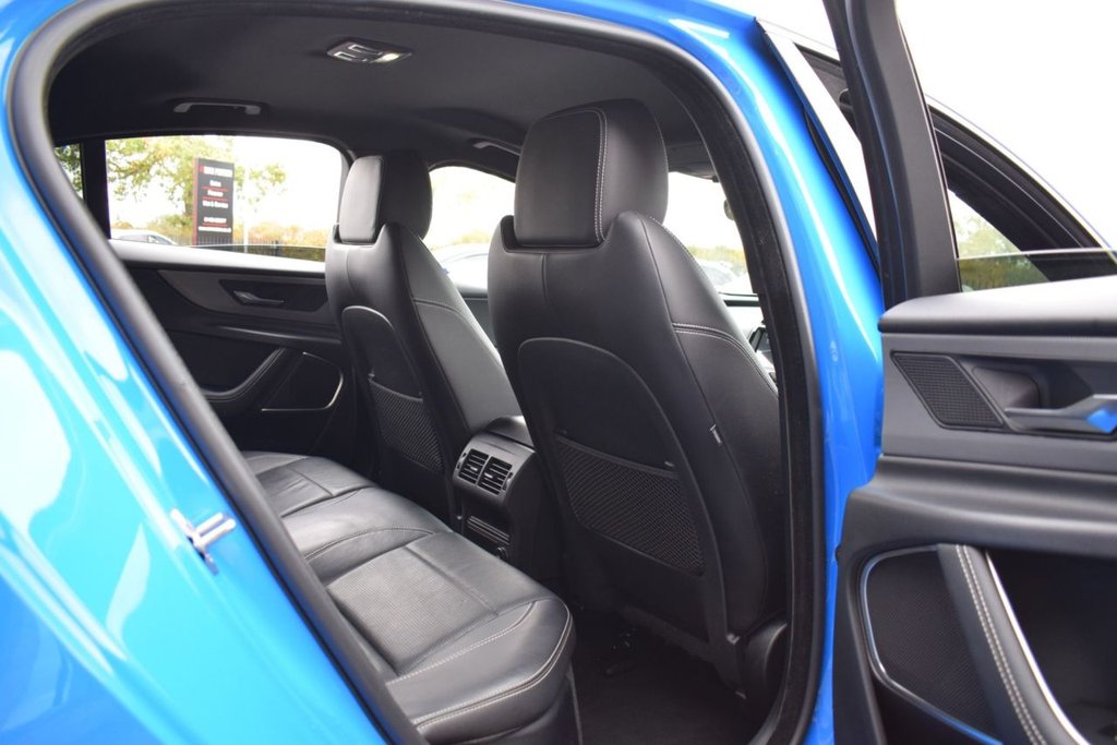 Used Jaguar XE 2020 for sale - 76322940: Photo 24