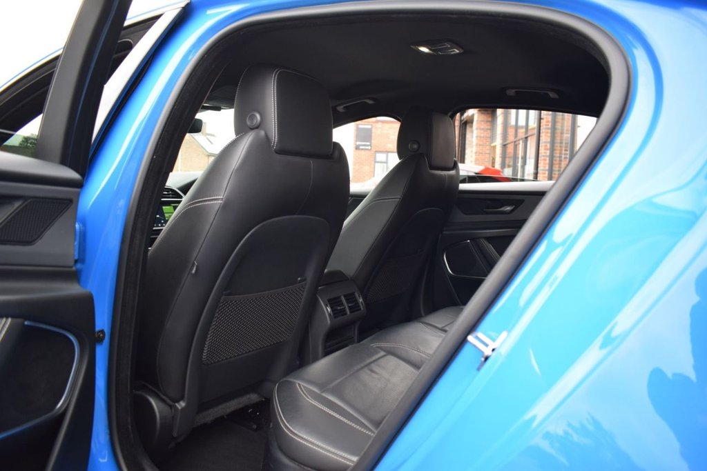 Used Jaguar XE 2020 for sale - 76322940: Photo 30